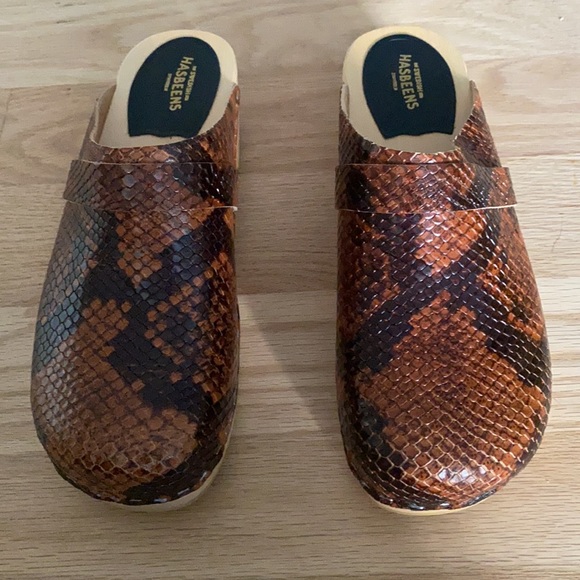 Swedish Hasbeens Shoes - Swedish Hasbeens Husband leather clog snake print wooden sole size EUR 40 US 10